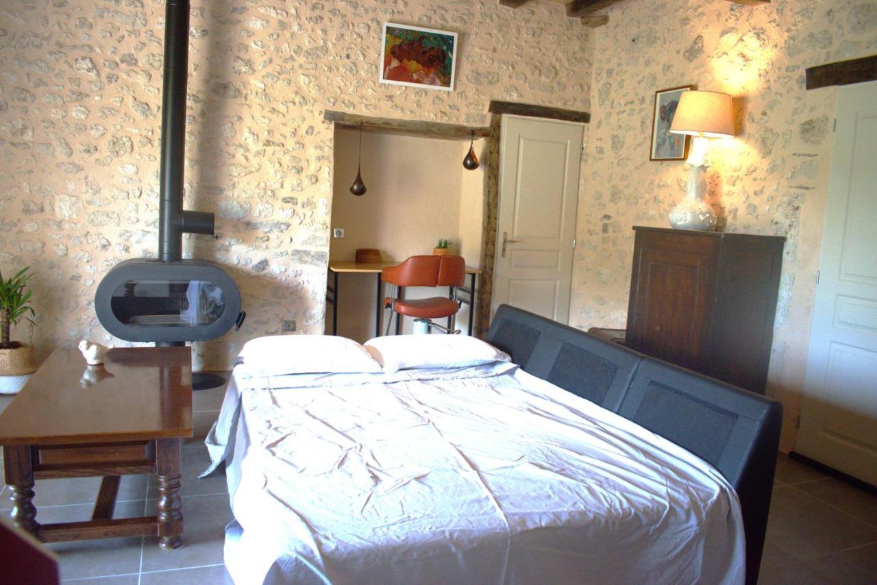 Perigourdine Avec Spa Et Vue Pomport Exterior photo